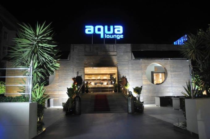 AQUA LOUNGE